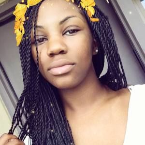 Meet your Posher, Nakia